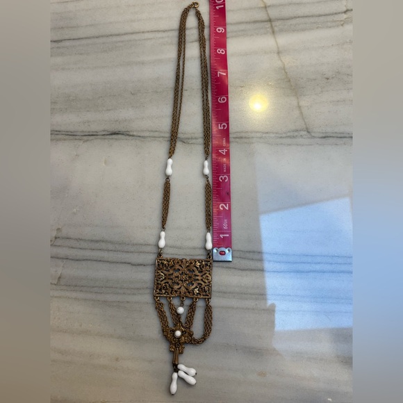 Vintage Czech Glads and Gold Toned Brass Necklace - Picture 7 of 7